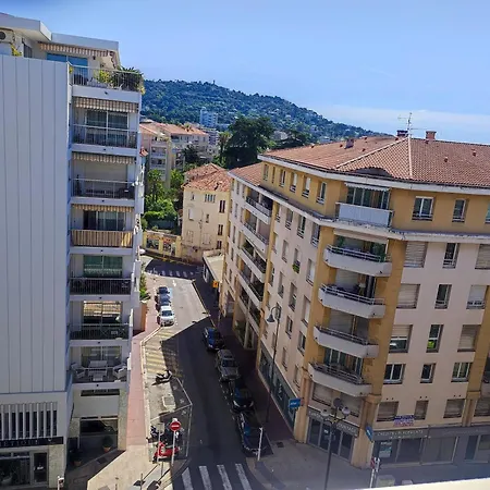 Lumineux * Cannes